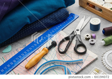 Dressmakers tools 60194072