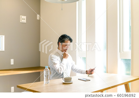 中間商人早晨 60196892