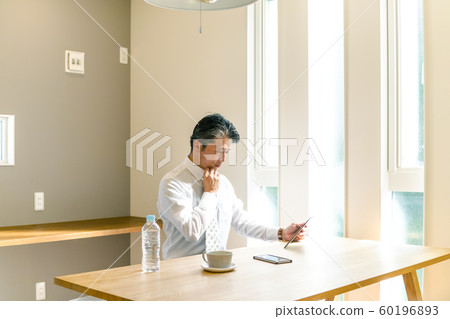 中間商人早晨 中間商人早晨 60196893