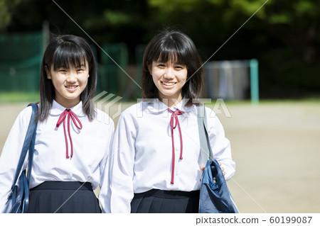 初中學生生活朋友 60199087