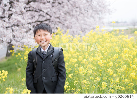 Boys entering elementary school 60200614