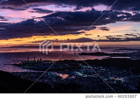 海南工廠夜景雨林天文台的夜景 海南工廠夜景雨林天文台的夜景 60203807