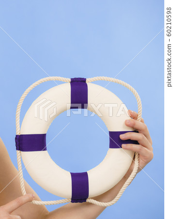 Hand holds life buoy rescue ring 60210598