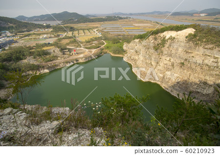 京畿道安山市安山大武礦沉積岩 京畿道安山市安山大武礦沉積岩 60210923