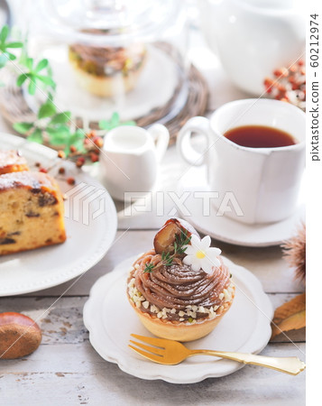 Tea time with cute Mont Blanc tart Tea time with cute Mont Blanc tart 60212974