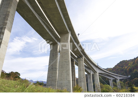 Viaduct expressway pier infrastructure bridge Viaduct expressway pier infrastructure bridge 60218384