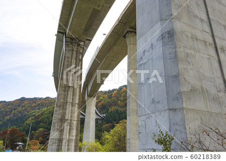 Viaduct expressway pier infrastructure bridge Viaduct expressway pier infrastructure bridge 60218389