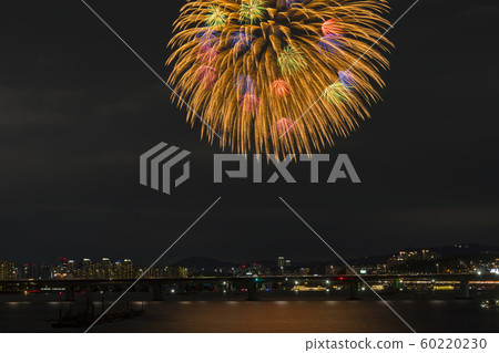 首爾汝ou島煙花節 60220230