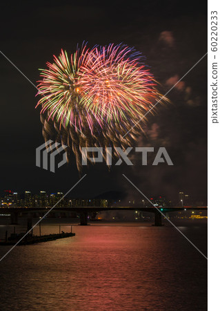 首爾汝ou島煙花節 首爾汝ou島煙花節 60220233