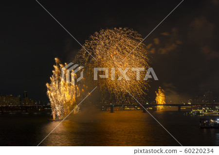 首爾汝ou島煙花節 首爾汝ou島煙花節 60220234