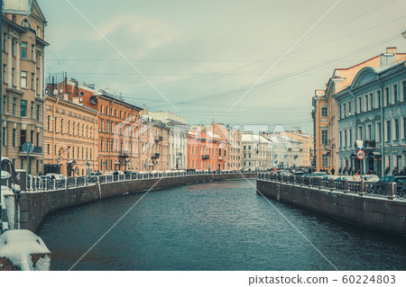 Urban winter landscape with river.  60224803