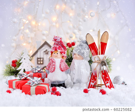 Christmas decorations little figure boy and girl 60225082