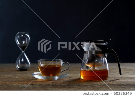Tea tea bag tea shot glass leach tea 60226349