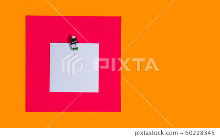 Blank square reminder memo note for writing ideas, 60228345
