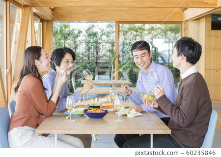 Home party men and women 60235846
