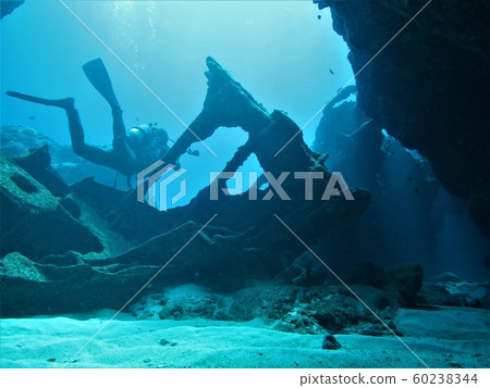 沉船潛水員 沉船潛水員 60238344