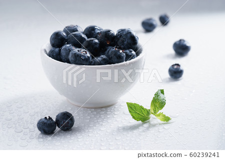 fresh blueberry 60239241