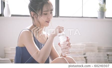 美容飲用水 60240307