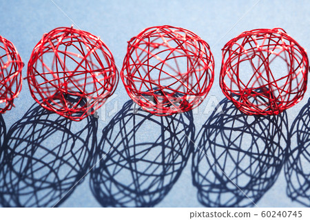 Wire Balls With Shadow 60240745