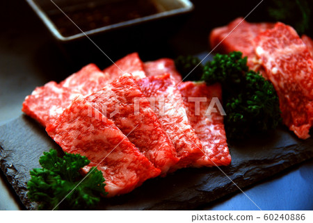 牛肋骨烤烤肉 牛肋骨烤烤肉 60240886