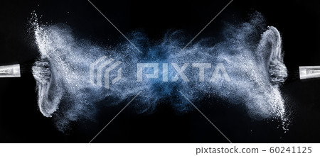 Cosmetic brush with classic blue cosmetic powder 60241125