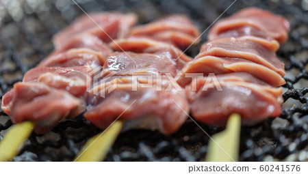 Yakitori_木炭燒烤爐(木炭燒烤爐,燒烤爐,七個輪子,一個人,家庭飲酒,燒烤爐,燒烤爐 Yakitori_木炭燒烤爐(木炭燒烤爐,燒烤爐,七個輪子,一個人,家庭飲酒,燒烤爐,燒烤爐 60241576