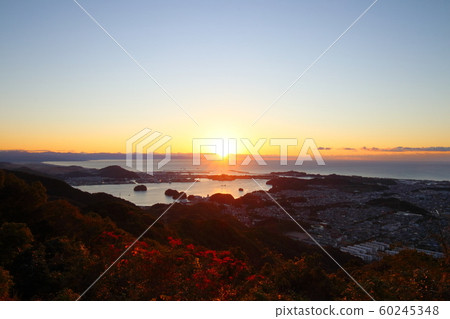 Autumn (Kochi City, Kochi Prefecture) watching the sunrise from the summit of Mt. Kashio 60245348