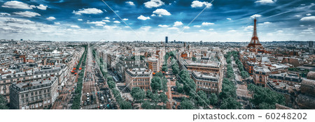 Beautiful panoramic view of Paris from the roof of 60248202