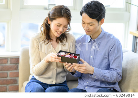 Couple gift image Couple gift image 60249014