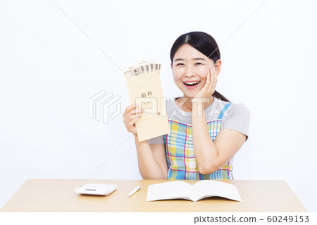 30多歲的家庭主婦 60249153