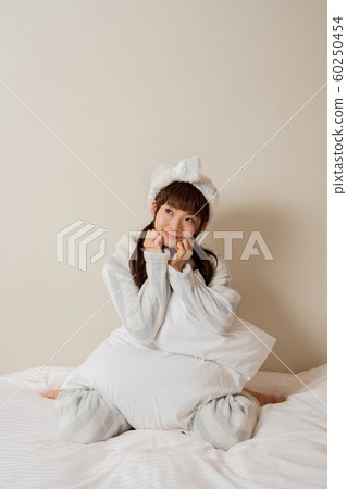 Women in pajamas 60250454