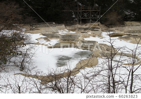 Chinese Jiuzhaigou, Huanglong scenery 60263823