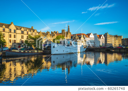 the shore of water of leith, edinburgh 60265748