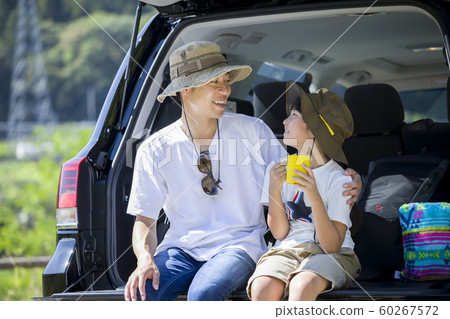 Camping outdoor image parent and child portrait Camping outdoor image parent and child portrait 60267572