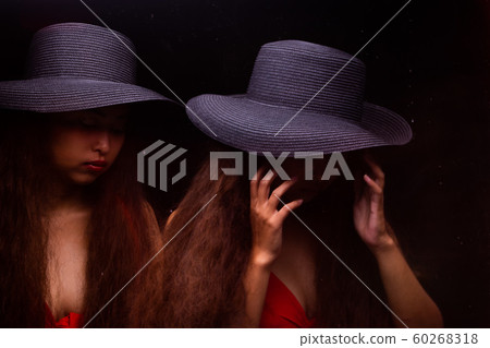Stroboscopic image of one model into many girls Stroboscopic image of one model into many girls 60268318