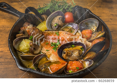 Sea quail and clam seafood aqua pazza 60268659