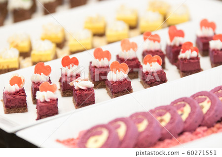 Stylish cake buffet image material Petit cake image Stylish cake buffet image material Petit cake image 60271551