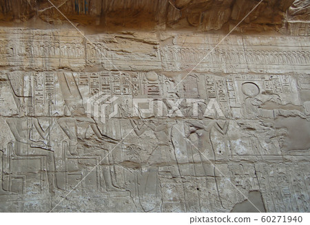 Egyptian relief carved wall  60271940