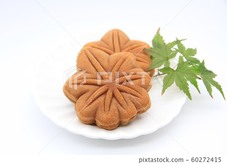 Momiji Manju 60272415