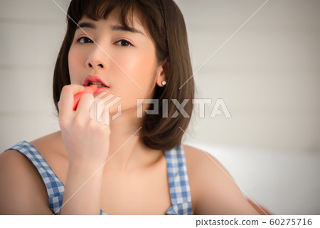 Women beauty Women beauty 60275716