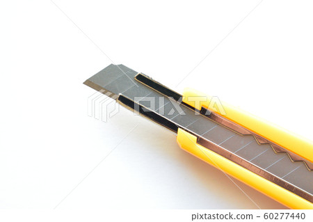 Cutter white background 60277440