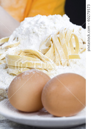 ingredients for cooking pasta 60279573