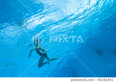 Girl Synchronised Dance Underwater Photo Girl Synchronised Dance Underwater Photo 60281641