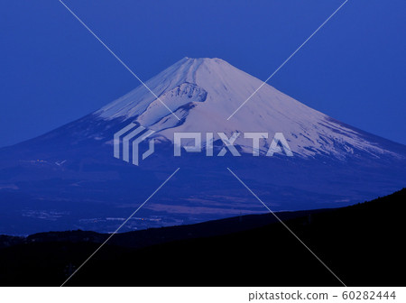 Mount Fuji-77730 at night Mount Fuji-77730 at night 60282444
