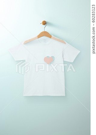 Hanger-T-shirt-Transparent-Heart-shaped Hanger-T-shirt-Transparent-Heart-shaped 60283123