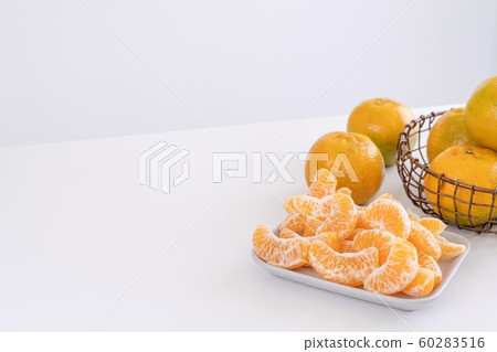 Tachibana Agricultural New Year White bottom Contemporary tangerine white background Tangerine tangerine Tachibana Agricultural New Year White bottom Contemporary tangerine white background Tangerine tangerine 60283516