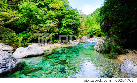 阿特拉山谷（夏季） 60294702