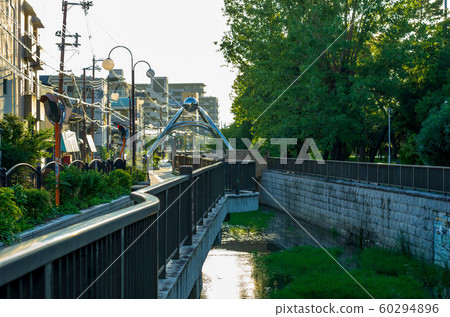 大阪府豐中公園和豐島公園附近的風景 60294896
