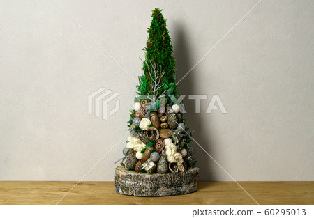 Handmade Christmas tree decoration made with moss Handmade Christmas tree decoration made with moss 60295013