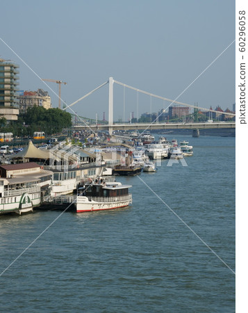 Danube 60296058